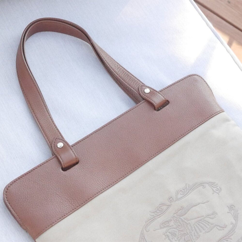 Authentic Burberry Stonewell Canvas Tote *Mint Condition* - Picture 2 of 13